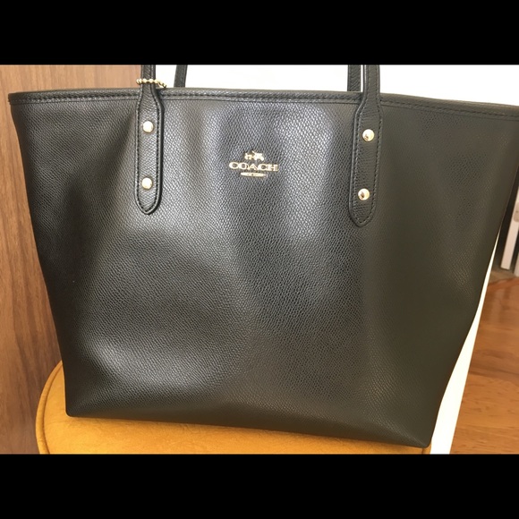 Coach purse - Picture 5 of 5
